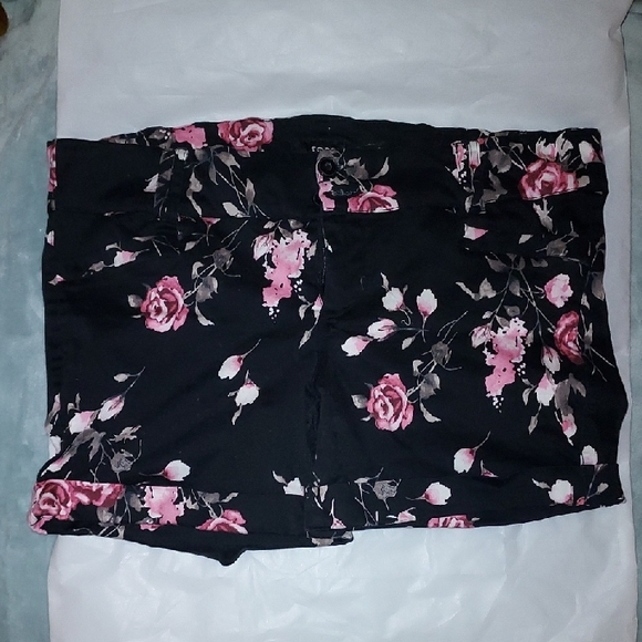 Floral Black and Pink Shorts - Picture 1 of 2